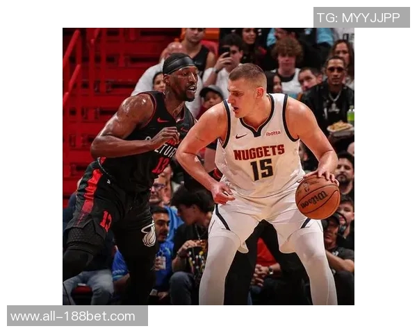 阿德巴约称赞约基奇真实球风强调其伟大之处不在假摔与造犯规 阿德巴约称赞约基奇真实球风强调其伟大之处不在假摔与造犯规