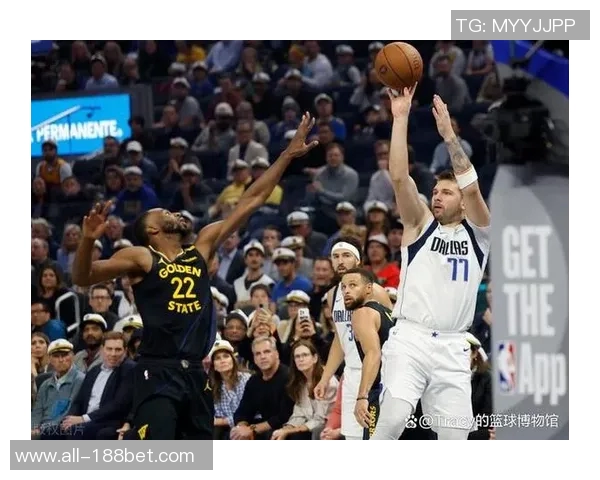 梅尔顿深入研究水花兄弟录像探索他们卓越表现的秘诀与技巧 梅尔顿深入研究水花兄弟录像探索他们卓越表现的秘诀与技巧